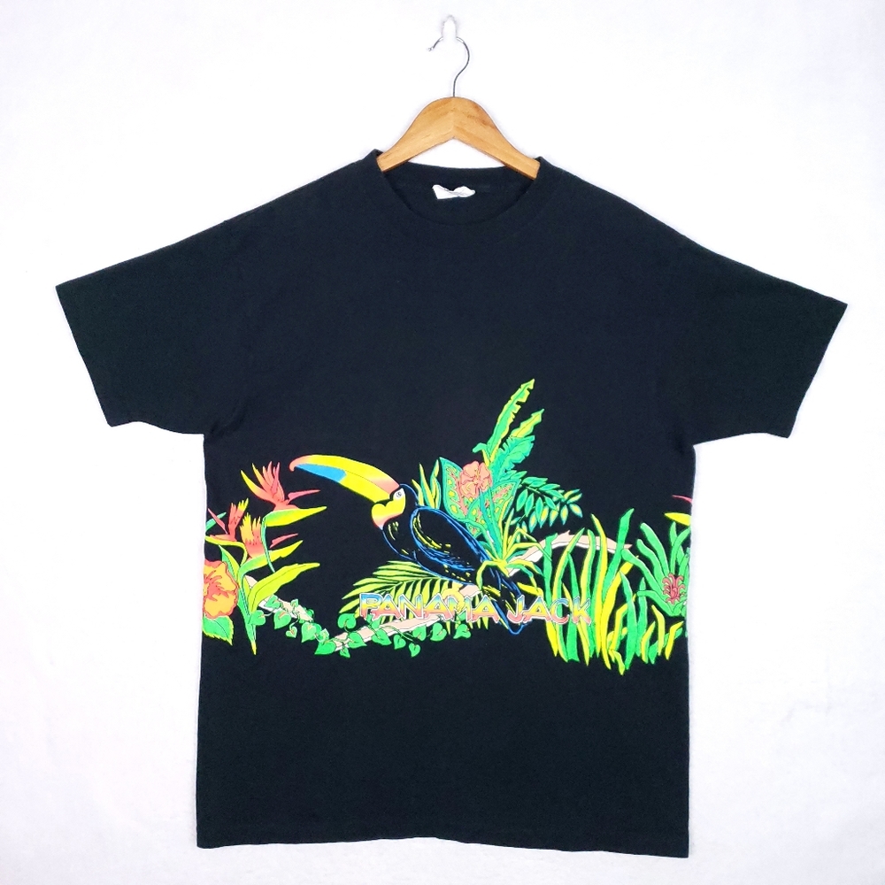 Vintage Natuee Panama Jack Wrap Around Rainforest Toucan Macaw Tropical T-shirt